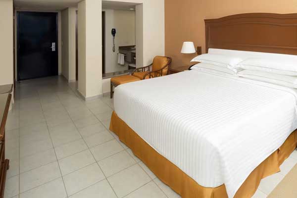 Double rooms at Occidental Tucancún Beach Hotel 